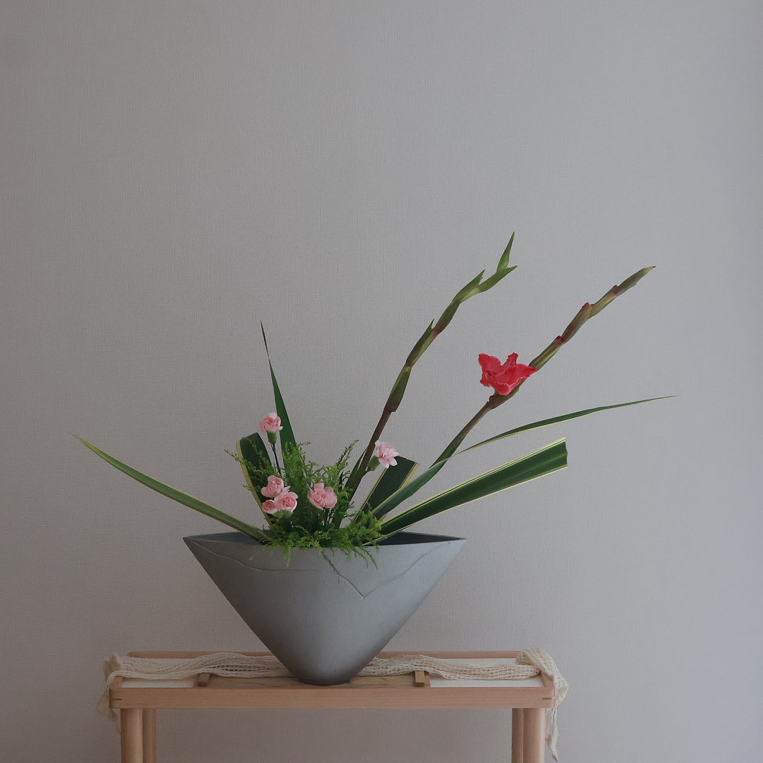 池坊　インテリア　生花　華道 🌱 泊り船 #いけばな #ikebana #華道 #花のある暮らし #池坊