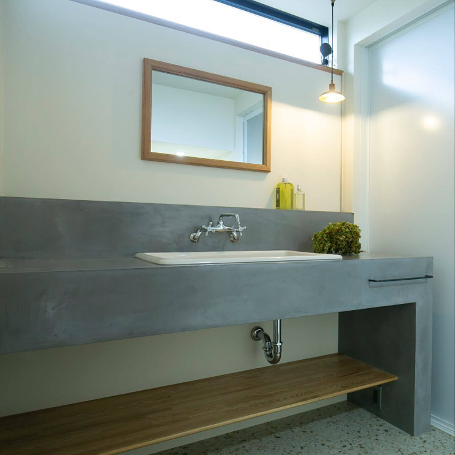 テーブル、ディスク、洗面台　モールテックス　コンクリート調 テーブル、ディスク、洗面台 モールテックス コンクリート調