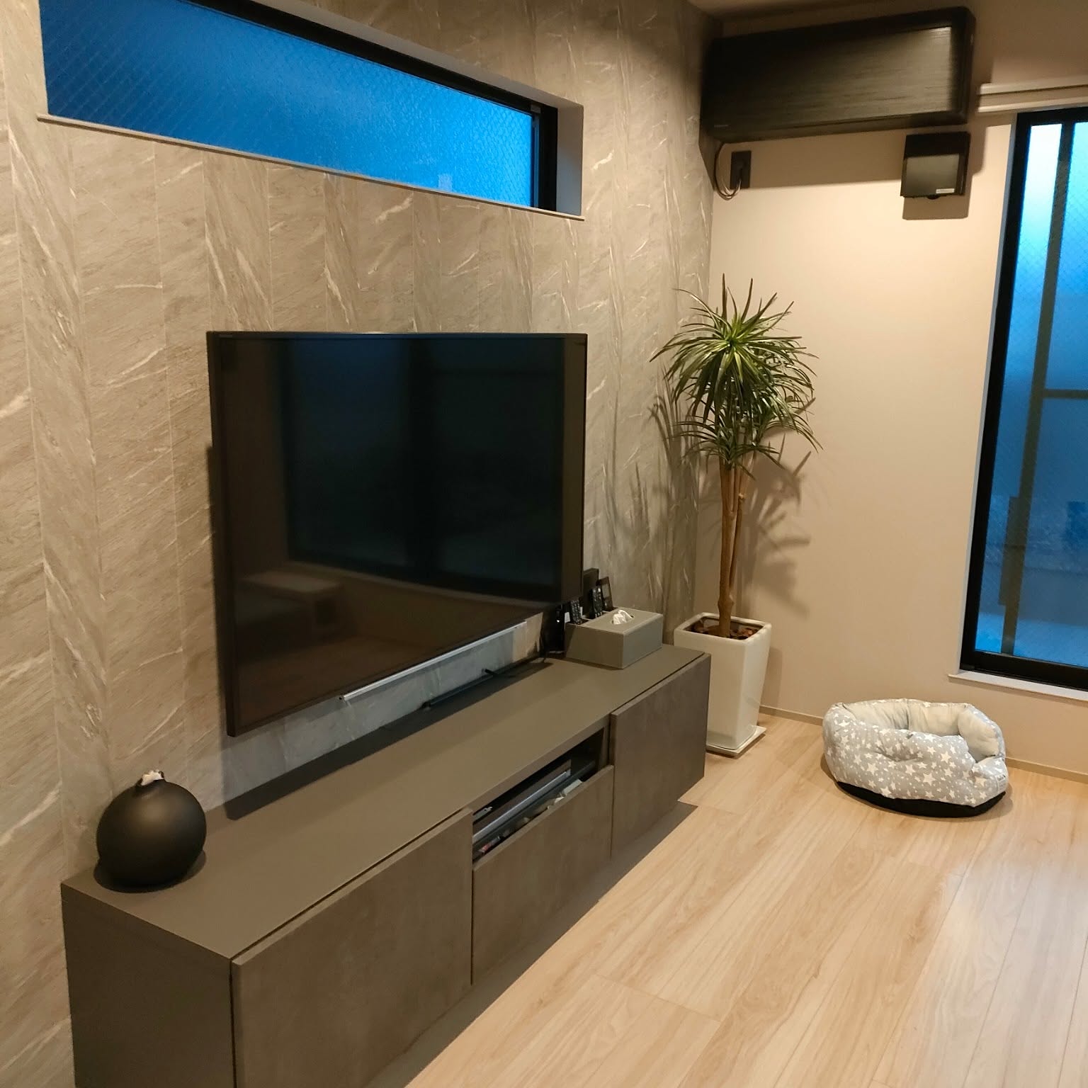 IKEA フロートテレビボードのおすすめ商品とおしゃれな実例