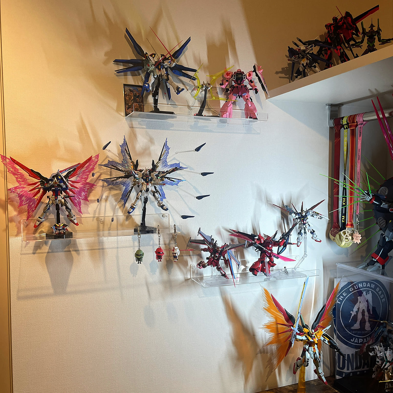 趣味部屋 ガンダムのおしゃれなアレンジ・飾り方のインテリア実例