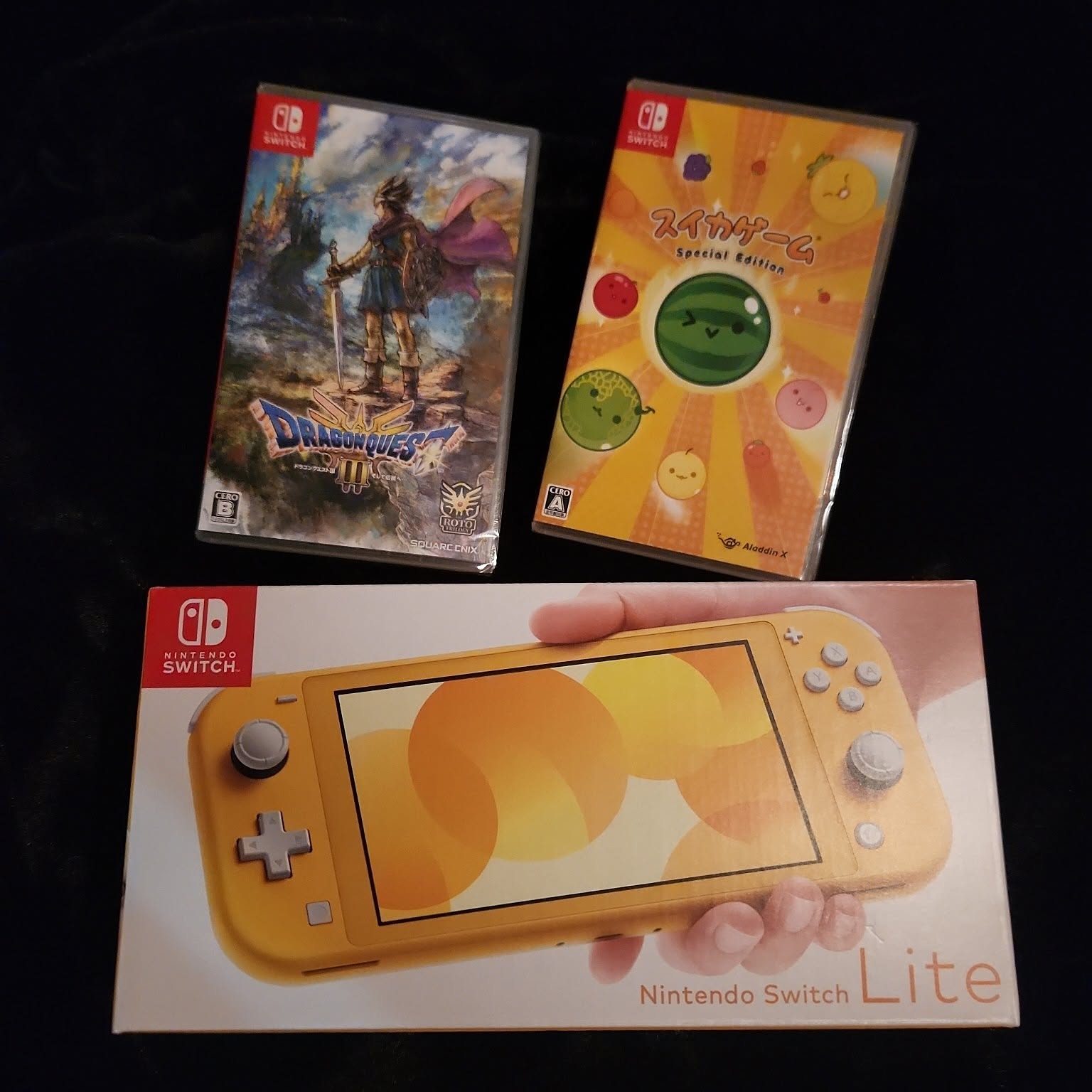 Nintendo Switch Lite イエロー 本体 + ドラクエIII Nintendo Switch Lite イエロー 本体 + ドラクエIII