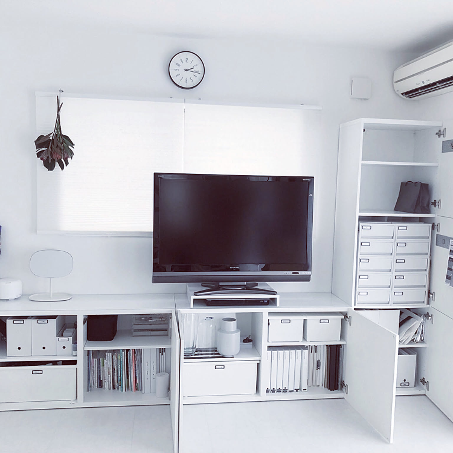 IKEA ベストー テレビボード テレビ台　ニトリ　無印良品　オフィスデスク ニトリ、IKEA、ロウヤ、無印のテレビ台おすすめ15選【2023年】 | 北欧