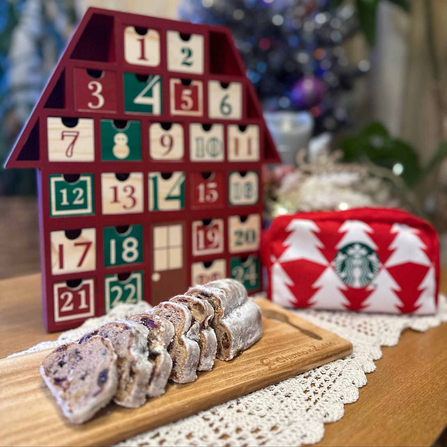スターバックス アドベントカレンダー オーナメント24個セット アドベントカレンダー STARBUCKS COFFEEのおしゃれなアレンジ