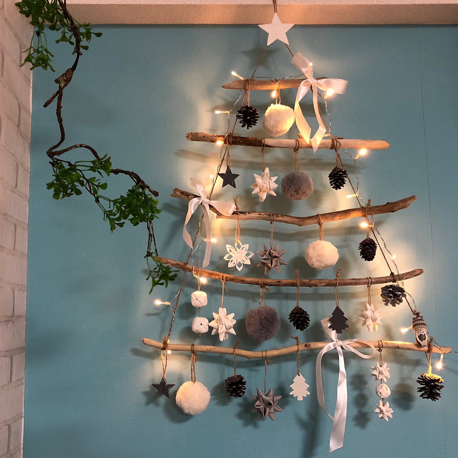 流木クリスマスツリーのおすすめ商品とおしゃれな実例