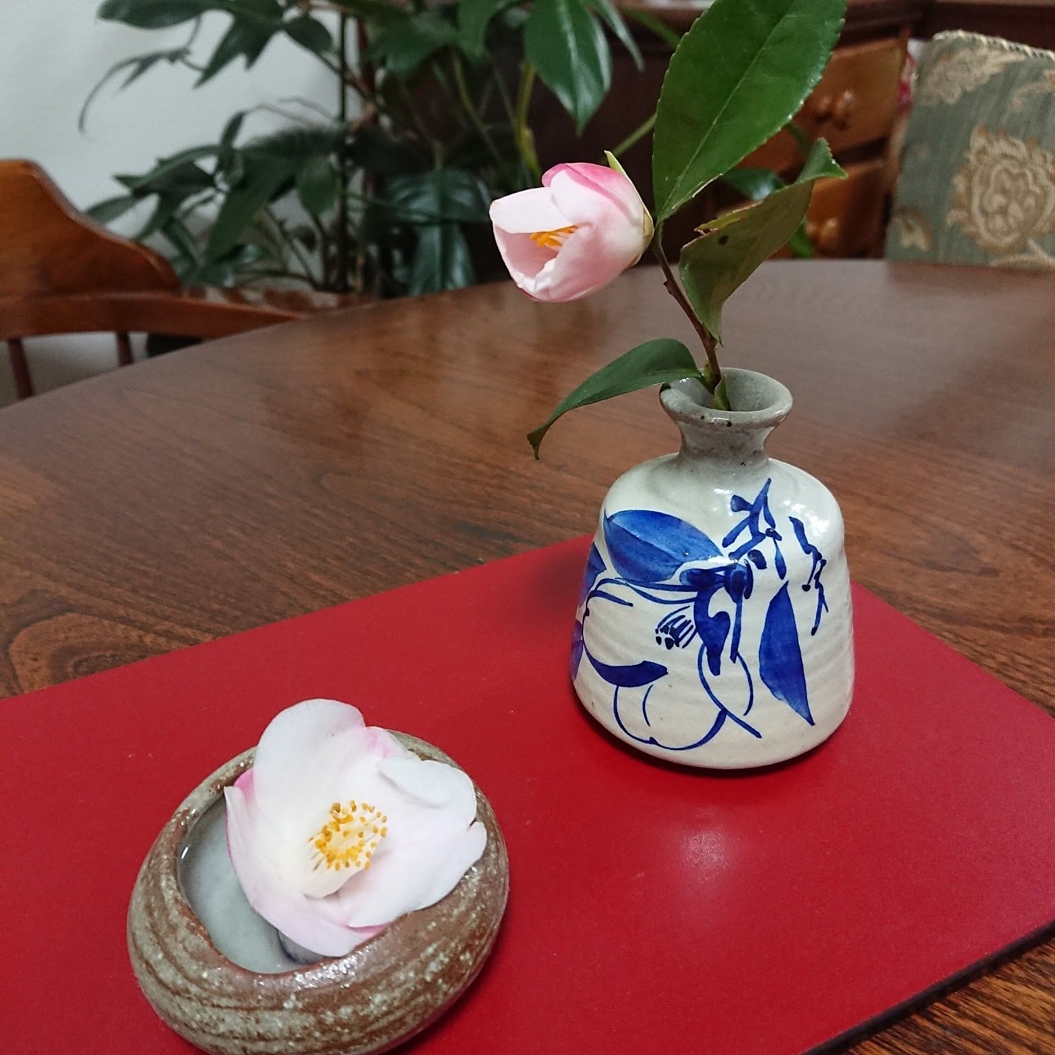 花瓶 椿のおすすめ商品とおしゃれな実例 ｜ RoomClip（ルームクリップ）