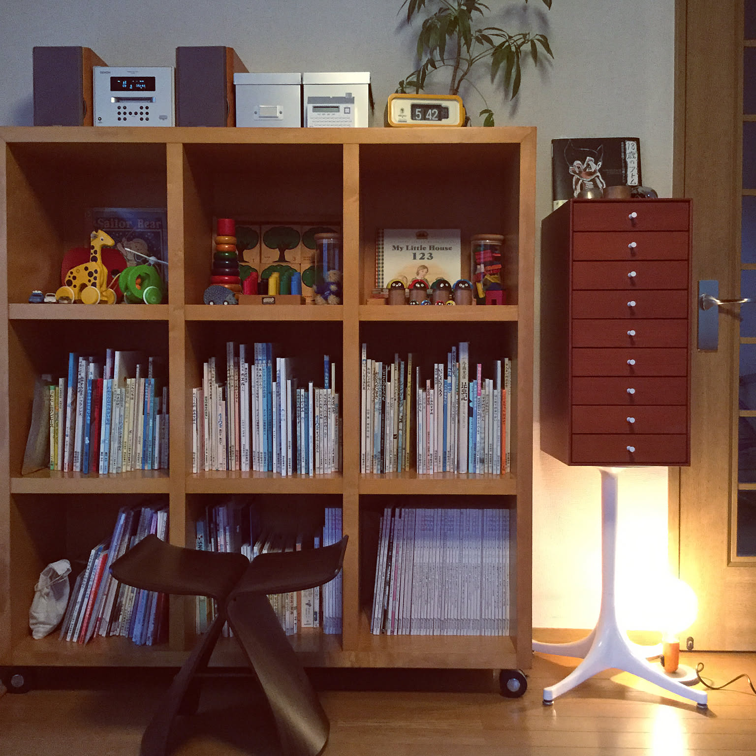 アクタス 絵本棚のおすすめ商品とおしゃれな実例 ｜ RoomClip