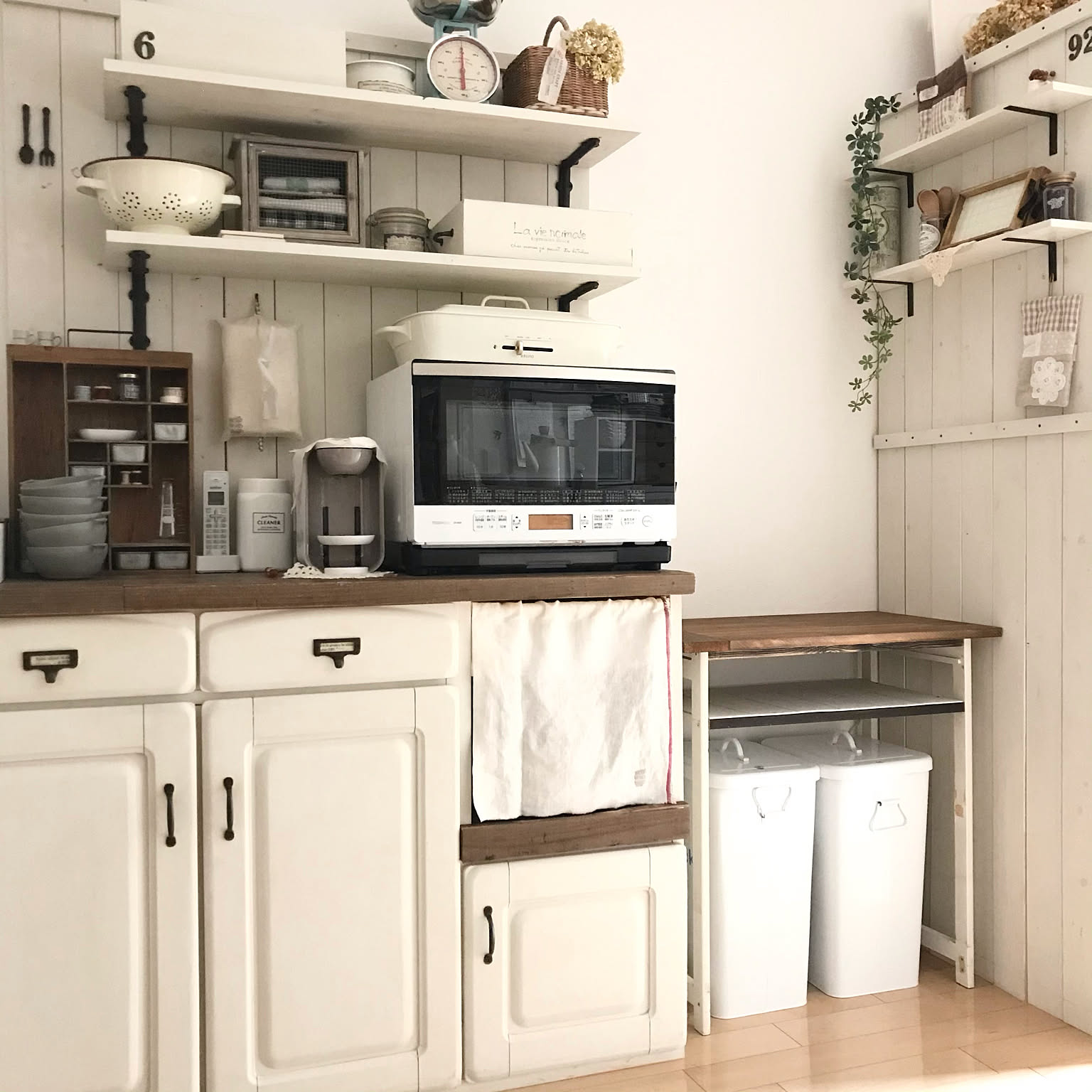 キッチンワゴンリメイクのおすすめ商品とおしゃれな実例 ｜ RoomClip