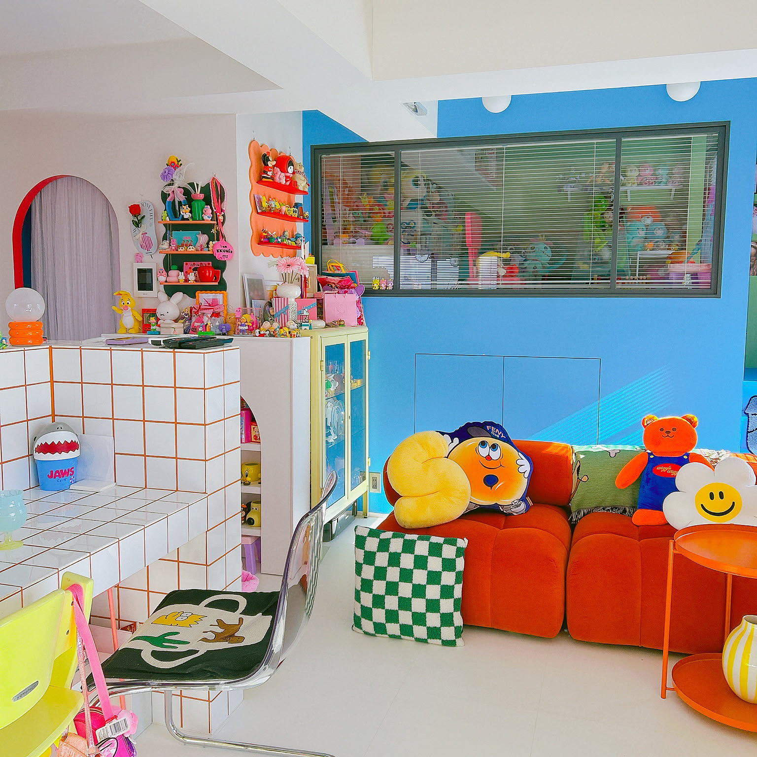 オレンジ ポップのおしゃれなインテリア・部屋・家具の実例