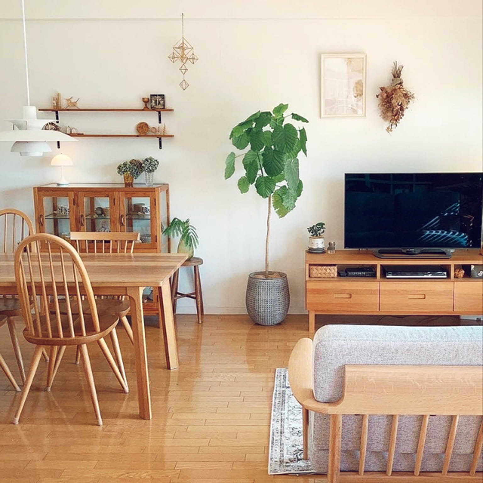 ☆飛騨産業 キツツキ 飾り棚 2面ガラス キャビネット サイドボード