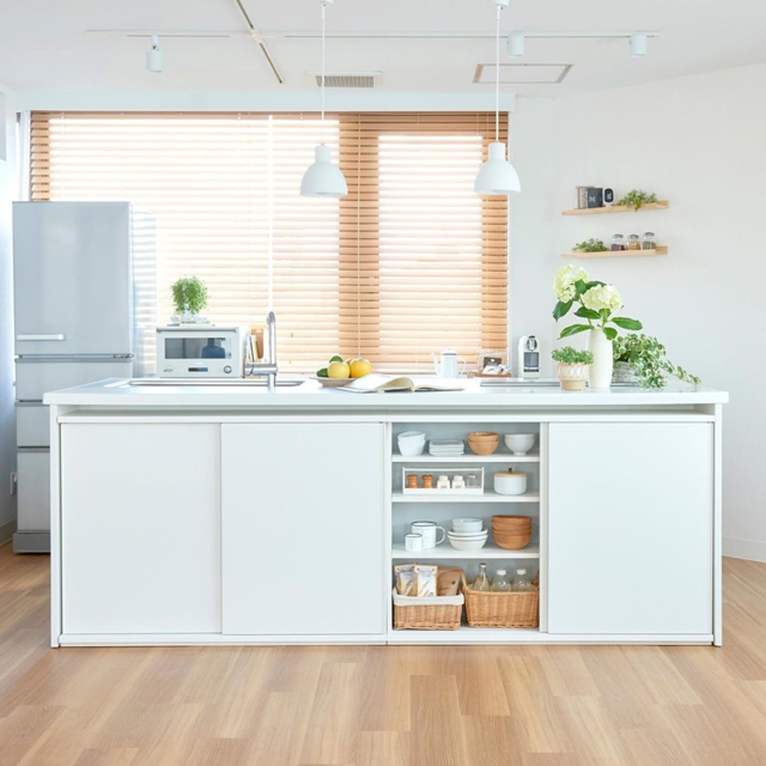 再再お値下げ中☆キッチンカウンター　リビング　ダイニングにも リビングステージ ダイニング収納プラン | EIDAI