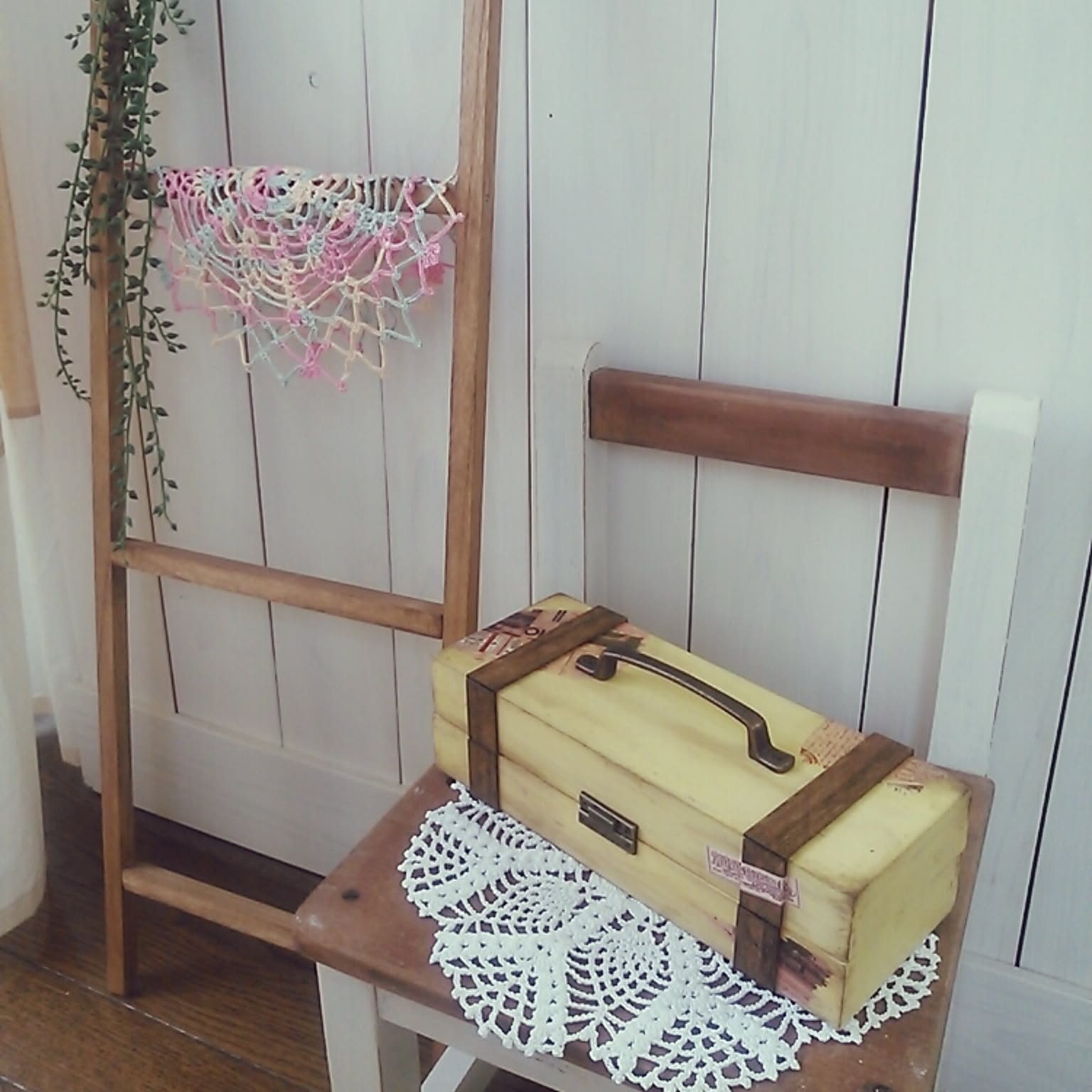 デコバージュ ミニ椅子 リメイク インテリア ストロベリー 【公式通販】