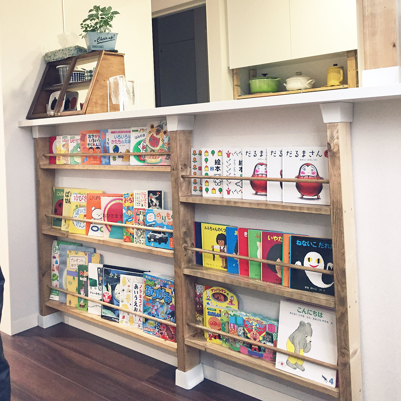 2×4 絵本棚DIYのインテリア・手作りの実例 ｜ RoomClip（ルームクリップ）