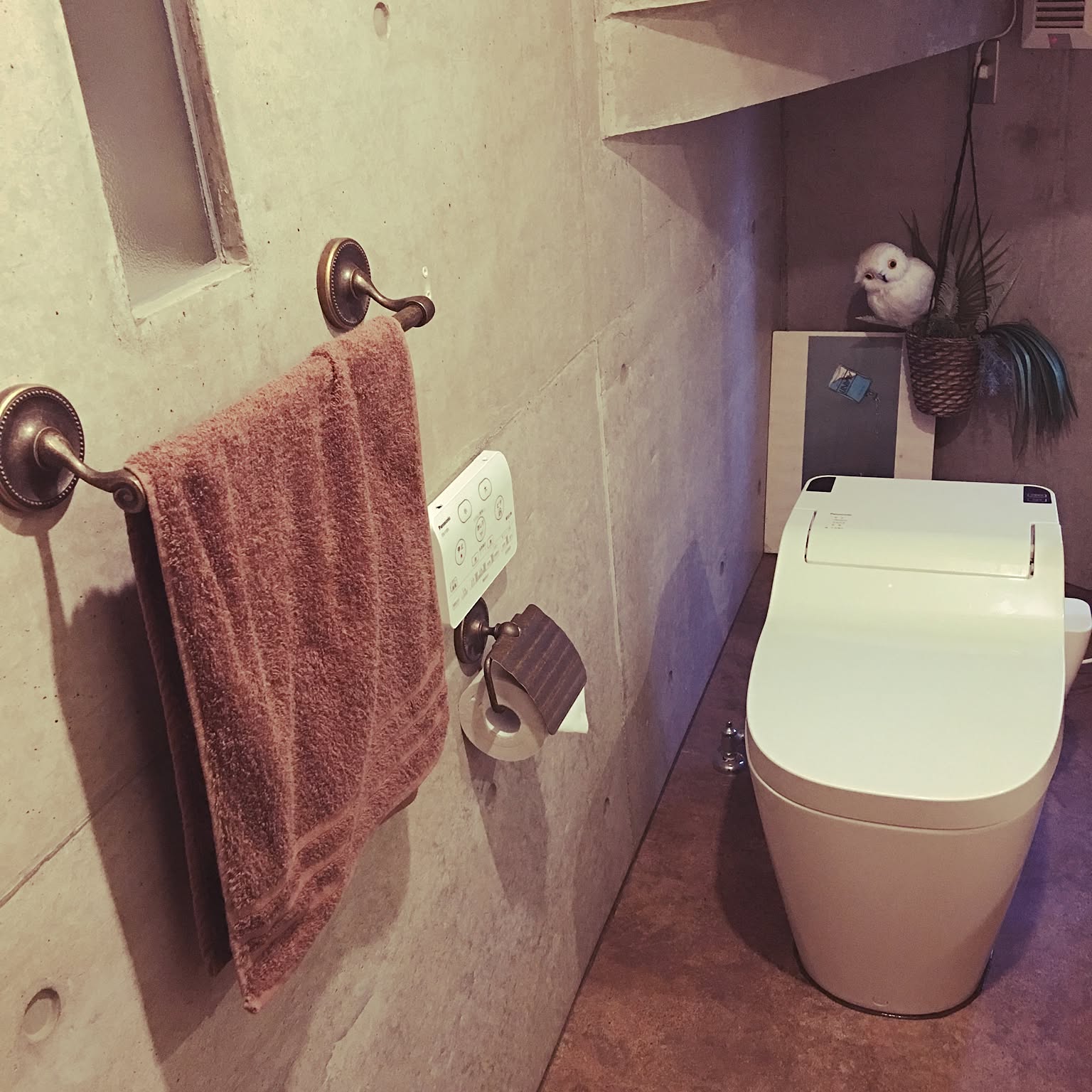 ゴーリキアイランド❁タオルリング❁トイレットペーパーホルダー