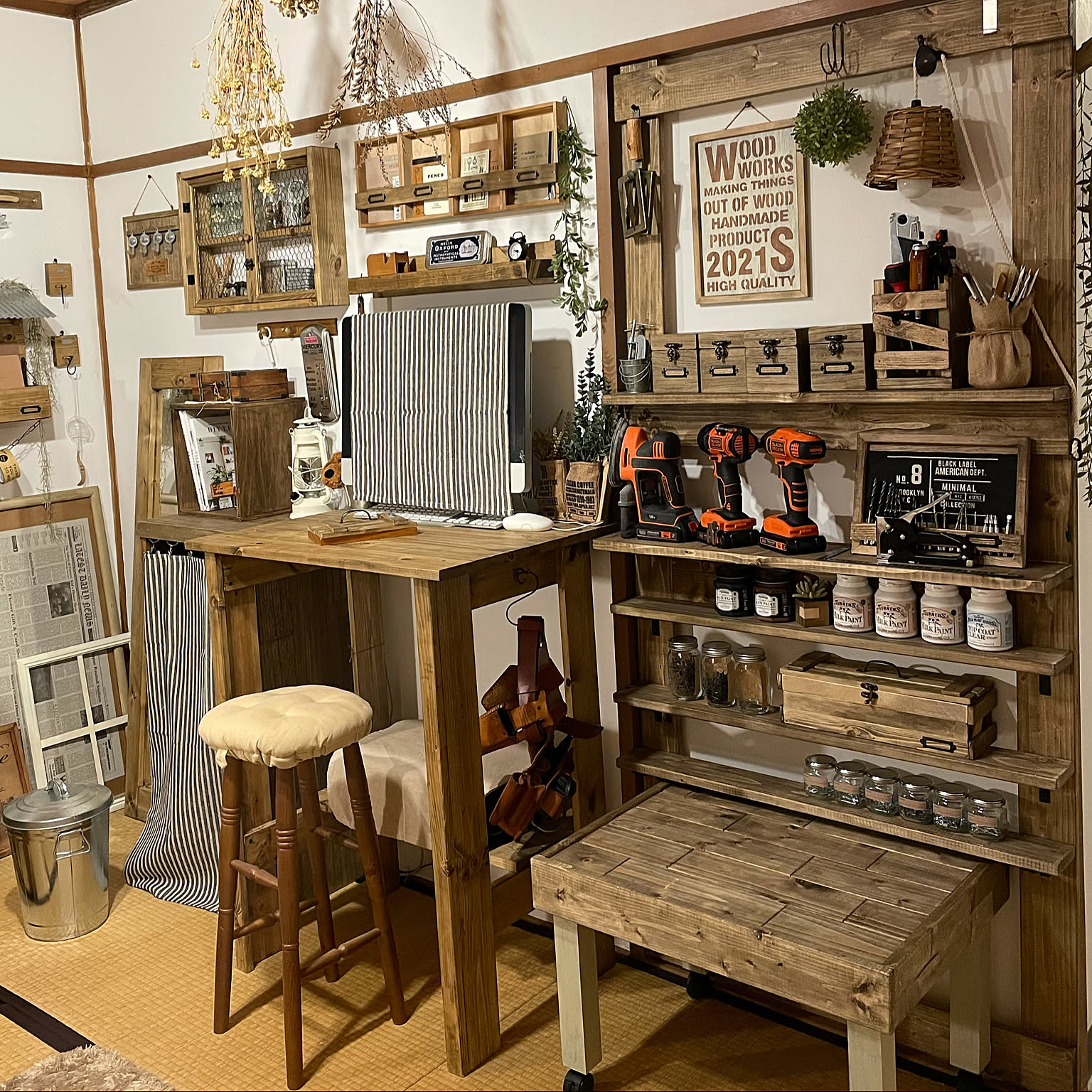 アンティーク家具_スチール工具棚 f8a6af8373b256c6eb3019341f84cd