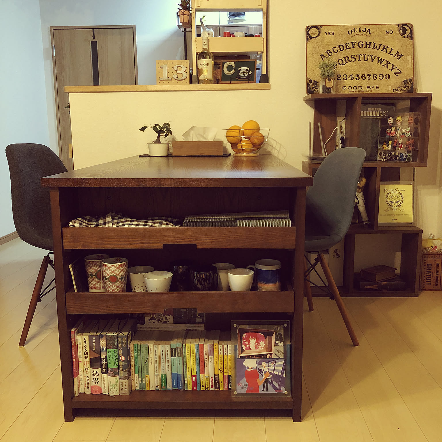 家具 ダイニング テーブル 本棚 f8df32160ff5dbd45f634a94e864e0