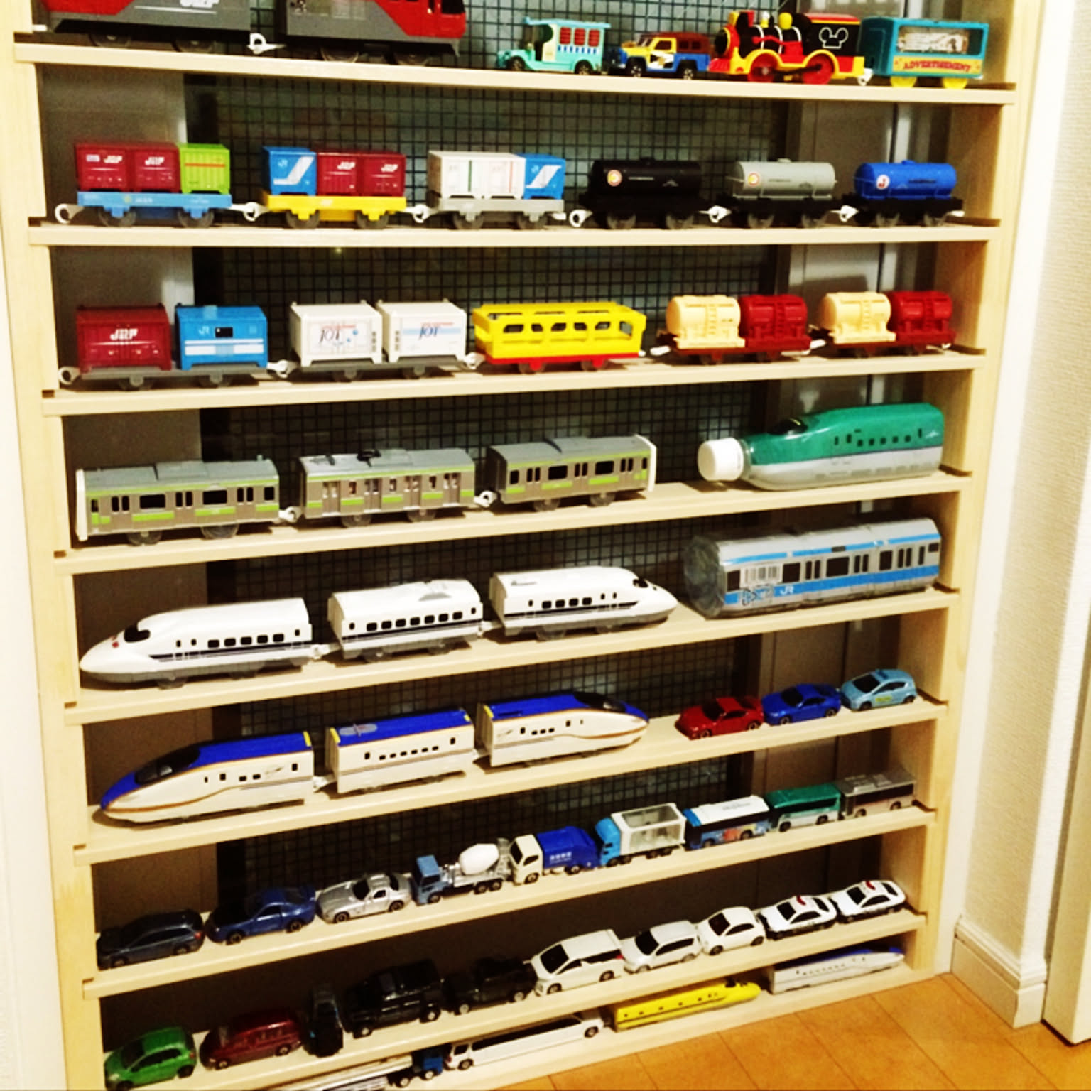 棚/キッズスペース/子供部屋男の子/プラレール収納/木工DIYなどの