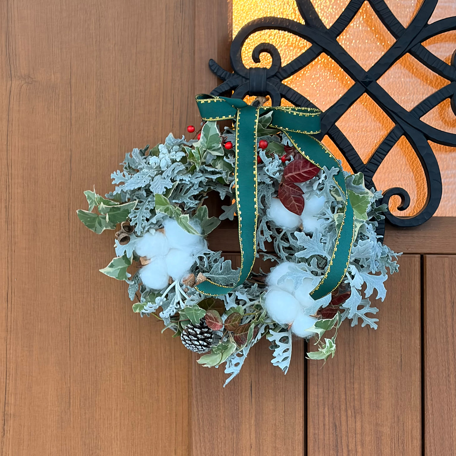 クリスマスリース シロタエギクのおすすめ商品とおしゃれな実例