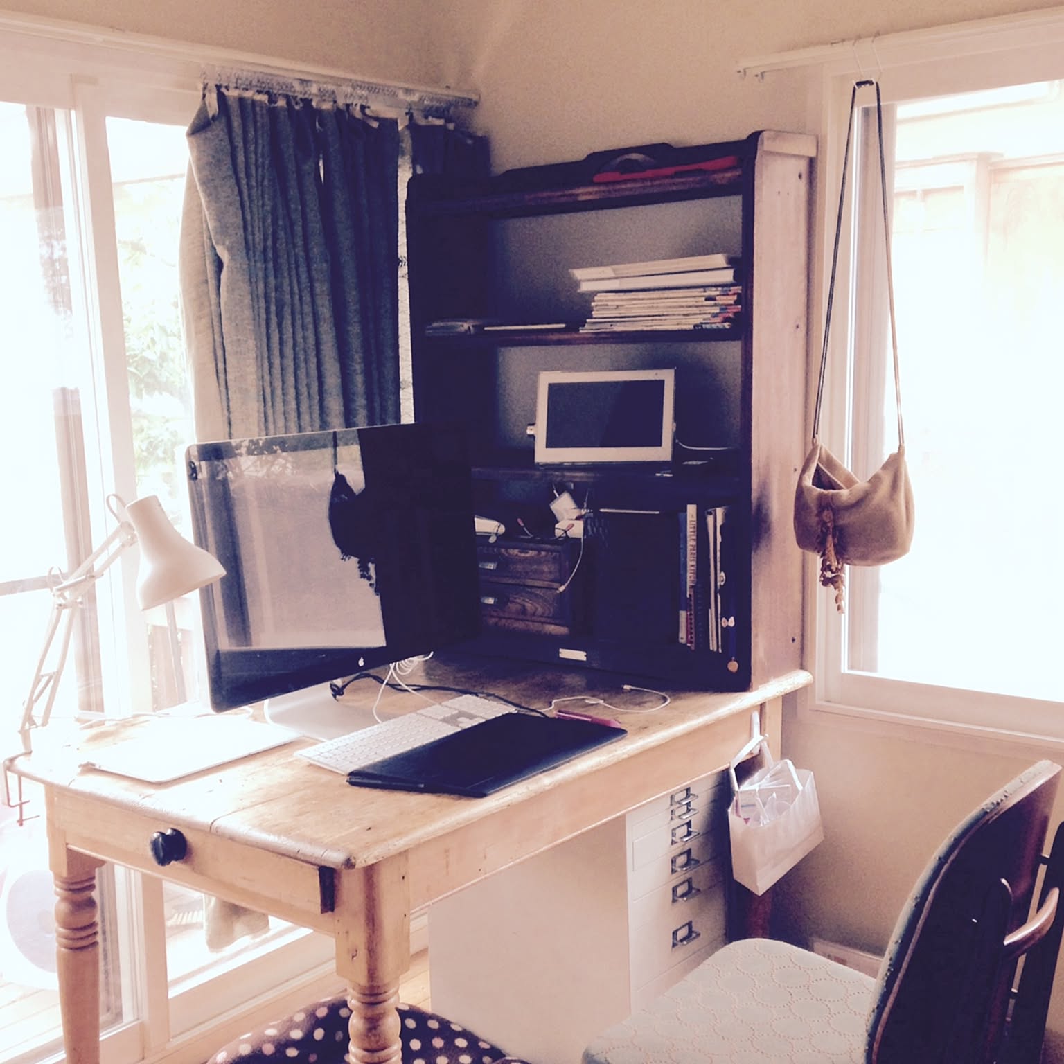 レトロ Macintoshのおしゃれなインテリア・部屋・家具の実例