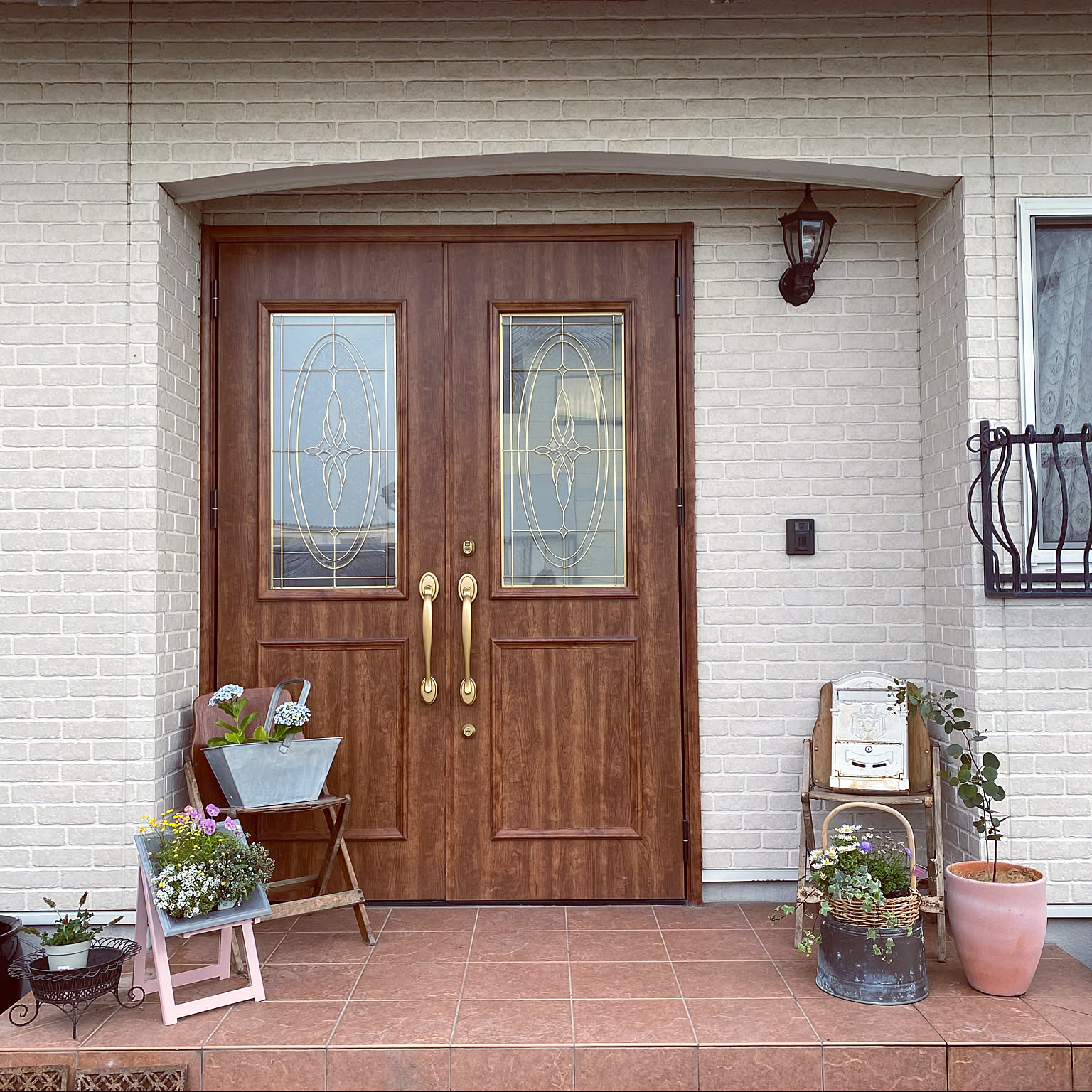 アイアンプランターのおすすめ商品とおしゃれな実例 ｜ RoomClip