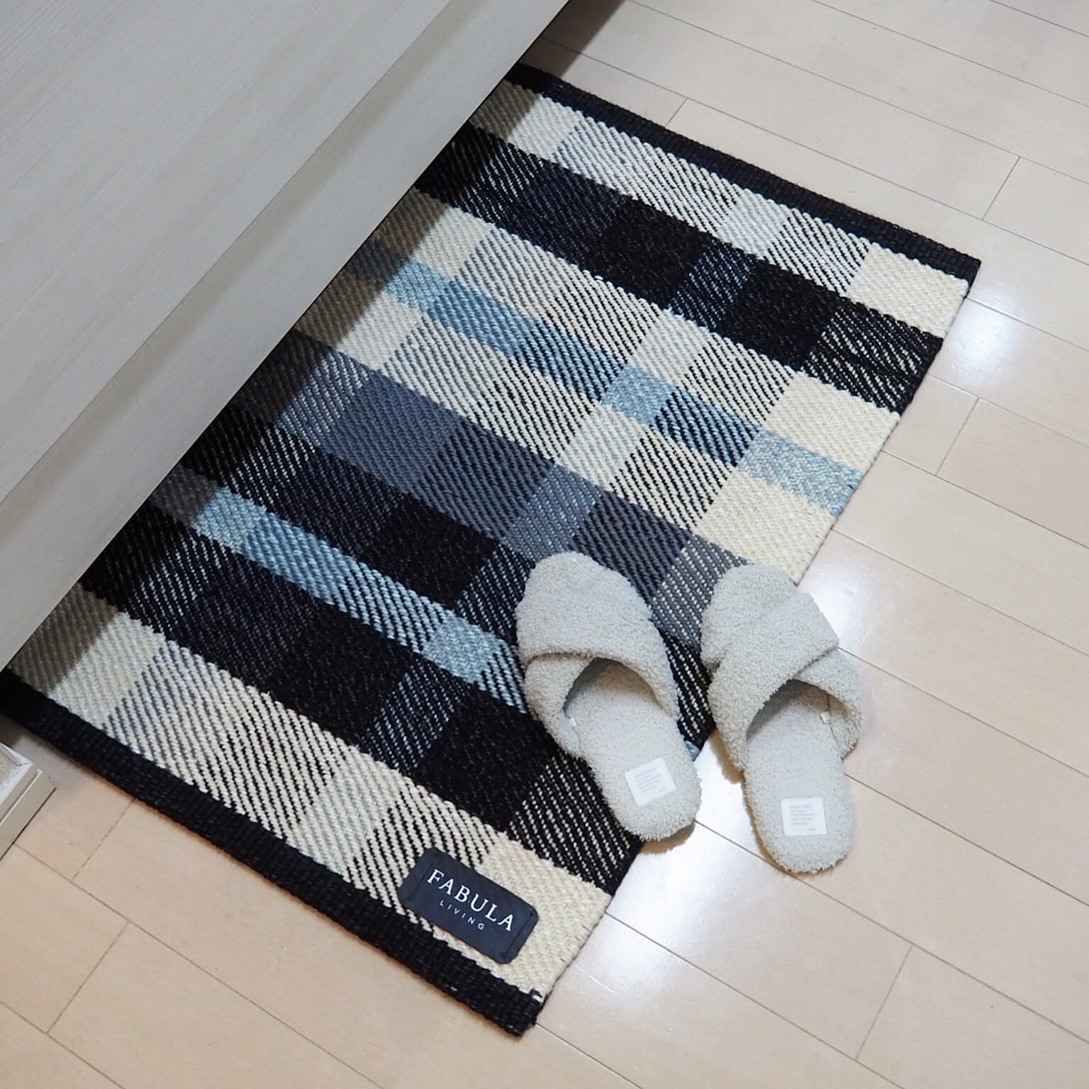 FABULA LIVING 水色ラグ　ACTUS FABULA LIVING 水色ラグ ACTUS