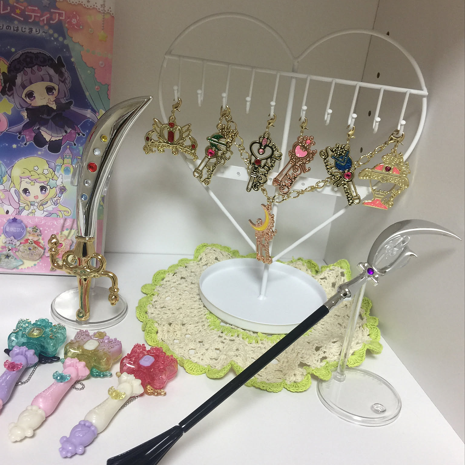 ワイヤーアート アクセサリーホルダー / URBAN OUTFITTERS ワイヤーアート アクセサリーホルダー / URBAN OUTFITTERS ワイヤー