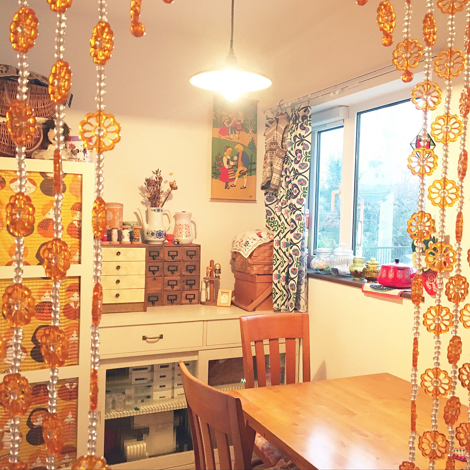 ビンテージ　オレンジのビーズカーテン　レトロ　vintege ビンテージ オレンジのビーズカーテン レトロ vintege ビンテージ