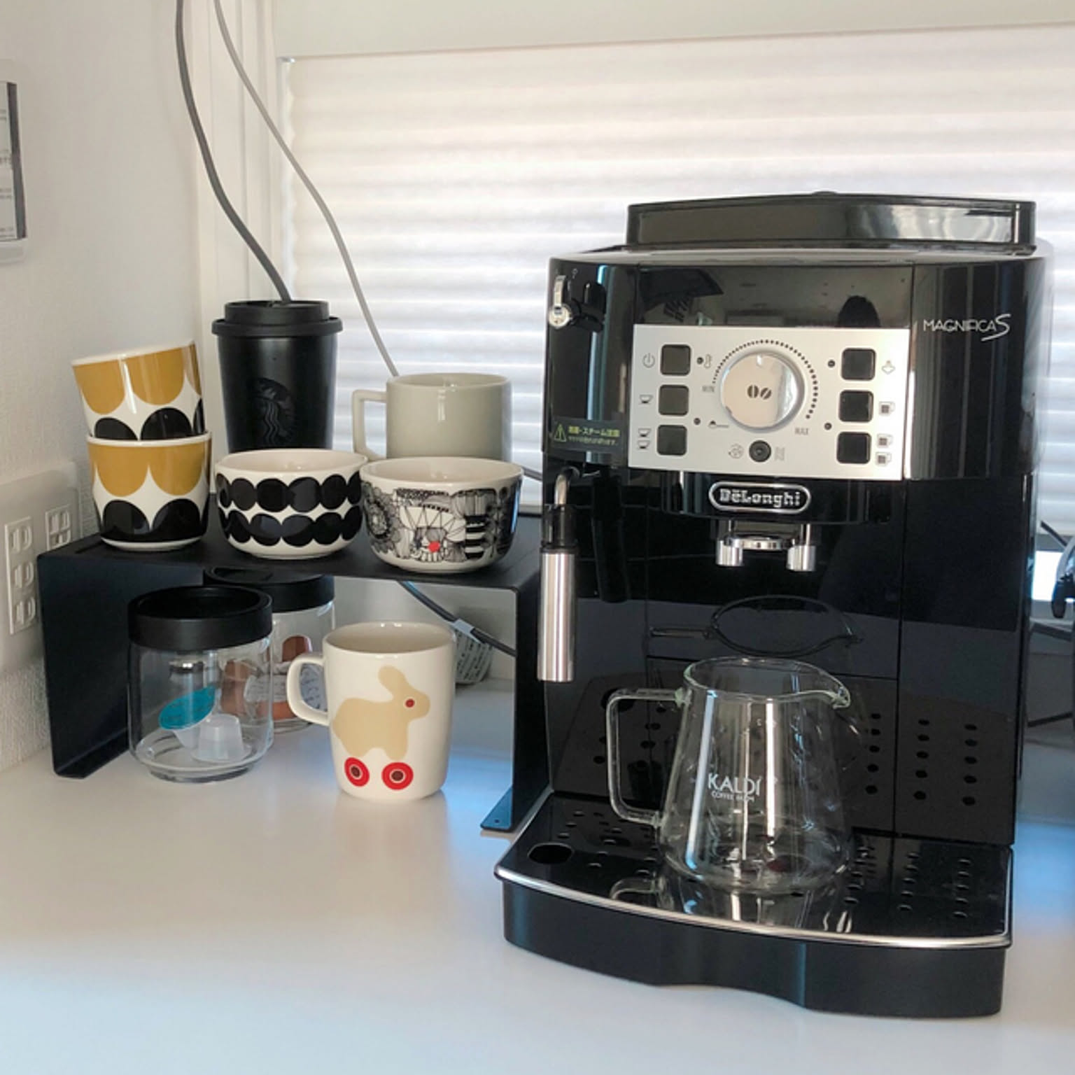 デロンギコーヒーメーカー スタバ限定のおすすめ商品とおしゃれな実例