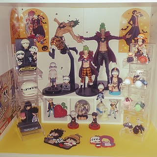 ワンピースグッズ、フィギュア多数❗️ いすれ