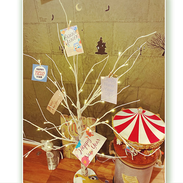 ツリーアレンジ/クリスマスツリーアレンジ/お正月インテリア/クリスマスツリー再利用/お正月ディスプレイ...などのインテリア実例 - 2022-01-02 21:21:00