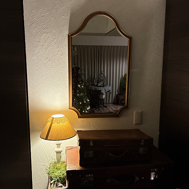 ベッド周り/壁掛けミラー/レトロ/照明のインテリア実例 - 2025-11-23 23:45:52