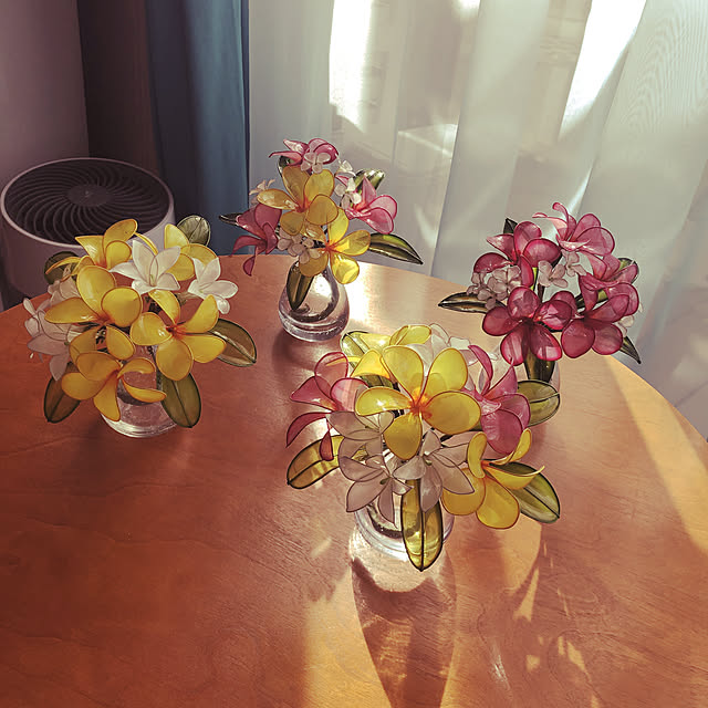 クリスマスローズと薔薇かごアレンジ アメリカンフラワー