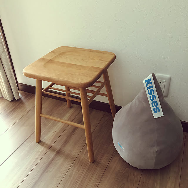 小さなスペースを生かすスツールの使い方 - MOMO NATURAL