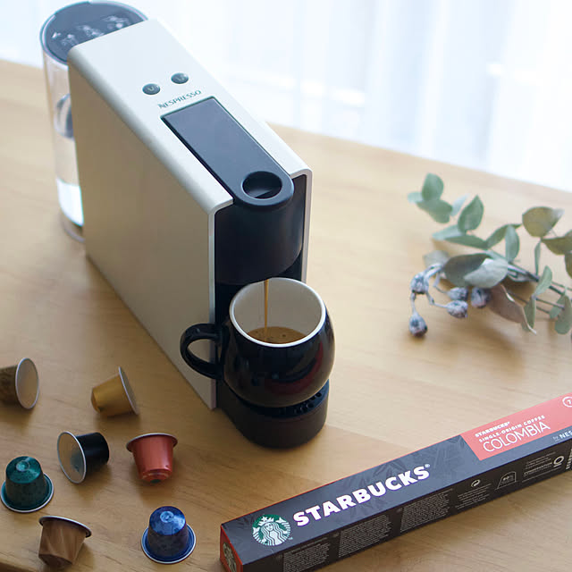 ネスプレッソ コーヒーメーカー エッセンサミニ カプセル付き ネスプレッソ コーヒーメーカー エッセンサミニ カプセル付き