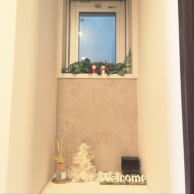モルタル玄関/モルタル風クロス/クリスマスディスプレイ/玄関/入り口のインテリア実例 - 2022-11-25 09:53:55