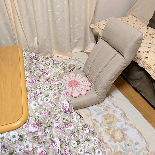 リビング/お気に入りアイテム/ニトリの座椅子/すきなものに囲まれた暮らし/小さな幸せを感じる生活のインテリア実例 - 2026-01-17 23:49:26