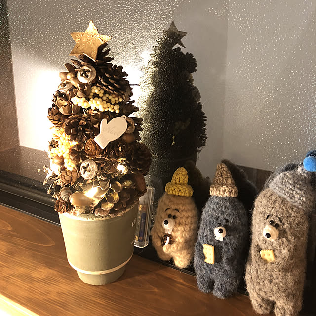 壁/天井/モグタン/ダイソー/ユーカリの実/クリスマス...などのインテリア実例 - 2017-11-22 17:20:37