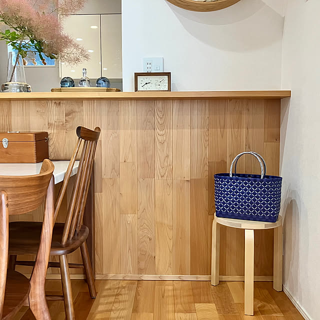 yoppiのartek-スツール60 バーチ 組立無料サービス (artek アルテック Carry Away) 椅子 丸いす 木製 丸型 北欧 チェア 丸椅子 腰掛け ウッドスツール おしゃれ シンプル 軽い 【送料無料】の家具・インテリア写真