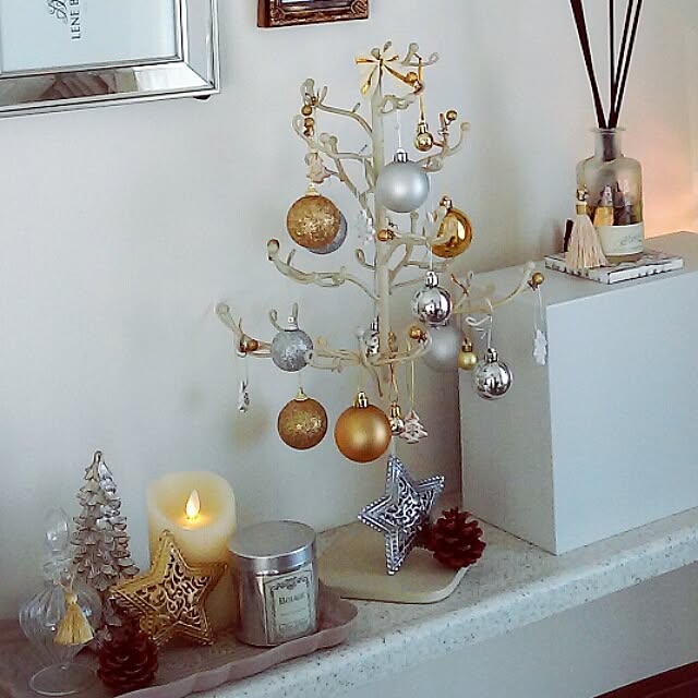 クリスマス アイアンツリーのおすすめ商品とおしゃれな実例