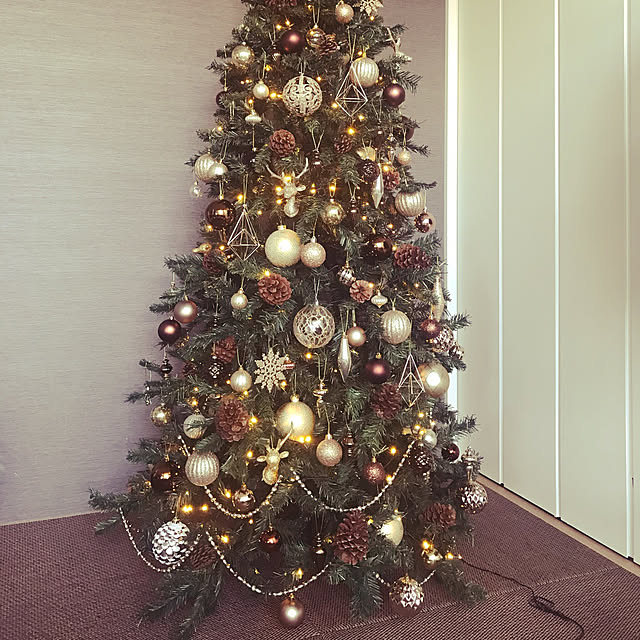 ニトリ クリスマスツリー210㎝のおすすめ商品とおしゃれな実例 ニトリ クリスマスツリー210㎝のおすすめ商品とおしゃれな実例