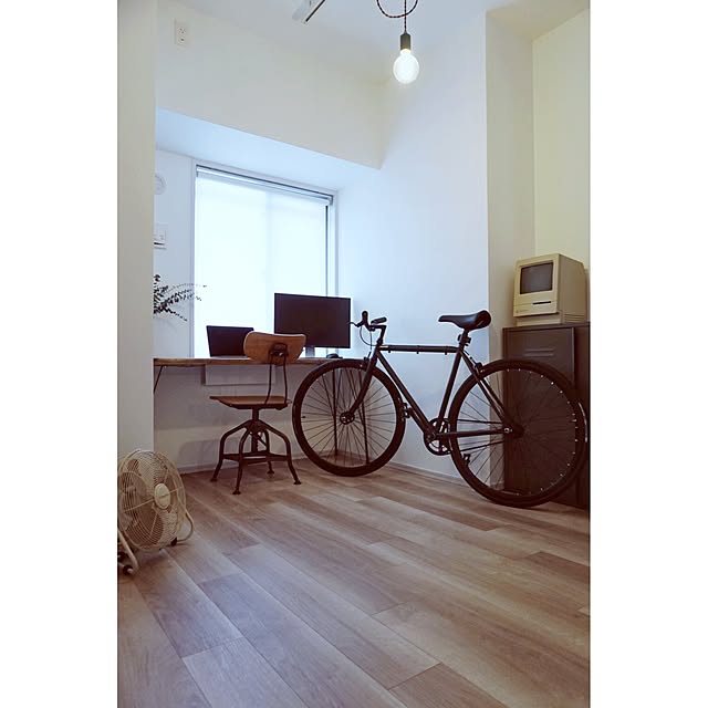 部屋全体/自転車/ELECTROLUX/古材×アイアン/MacBook Pro...などのインテリア実例 - 2017-07-06 17:55:57