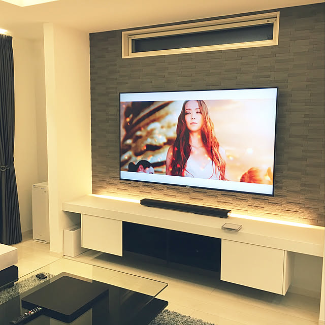 壁掛けテレビ ブラビアのおすすめ商品とおしゃれな実例 壁掛けテレビ ブラビアのおすすめ商品とおしゃれな実例