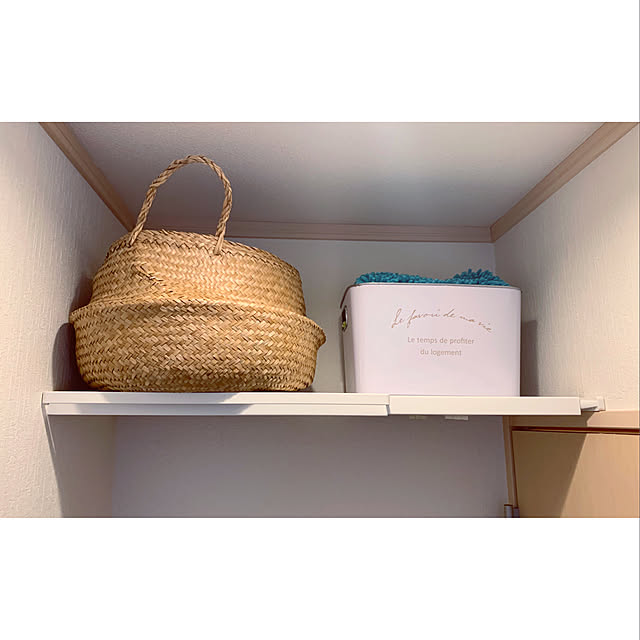 kaの山崎実業-tower タワー(山崎実業) 伸縮つっぱり棒用棚板 S EXPANDABLE TENSION SUPPORT PLE SHELF (S) 【棚板単体】棚板 天板 突っ張り棒用棚板 ランドリー 洗面所の家具・インテリア写真