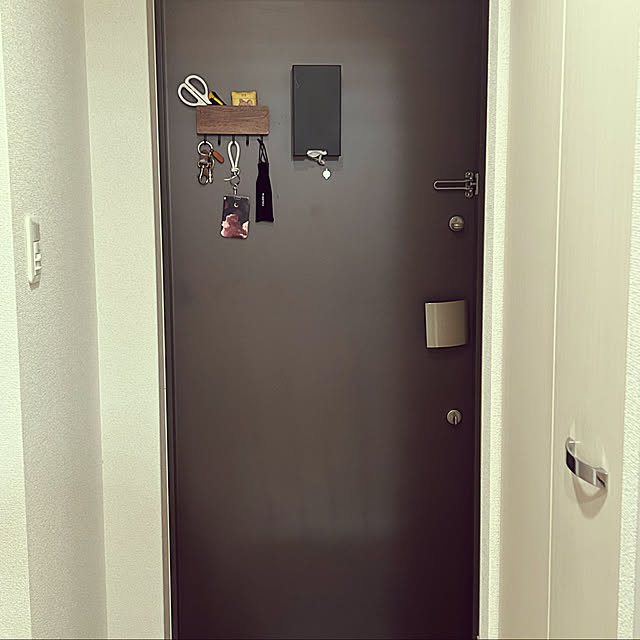 shioriroomの山崎実業-特典付［ ツーウェイマスク収納ケース タワー ］山崎実業 tower マスクケース マスク収納ボックス マスク収納 マグネット 磁石 玄関 おしゃれ シンプル 使い捨てマスク 玄関収納 玄関ドア 玄関扉 ホルダー 2way 大容量 yamazaki 4954 4955【ポイント5倍 送料無料】 公式の家具・インテリア写真