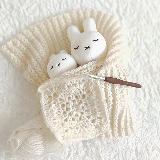 ミッフィーのあみぐるみ かぎ針1本でできる毛糸小物 ミッフィーのあみぐるみ: かぎ針1本でできる毛糸小物 (ブルーナMOOK 5