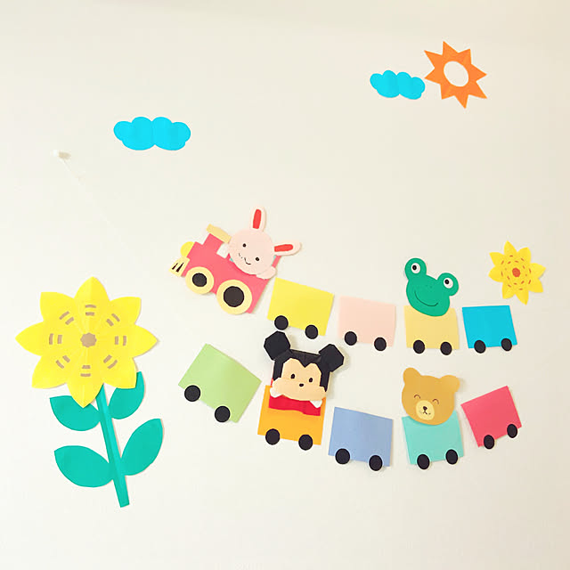 切り紙/壁面ディスプレイ/階段の壁/いいね！ありがとうございます◡̈♥︎/子どものいる暮らし...などのインテリア実例 - 2020-08-09 18:16:54
