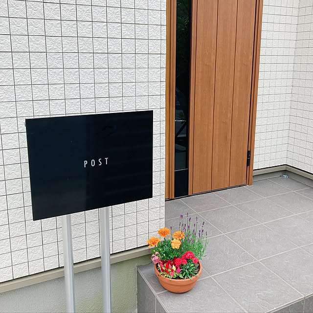 花のある暮らし/母の日/外壁タイル/一戸建て/いいね、フォロー本当に感謝です♡...などのインテリア実例 - 2022-05-08 16:27:35