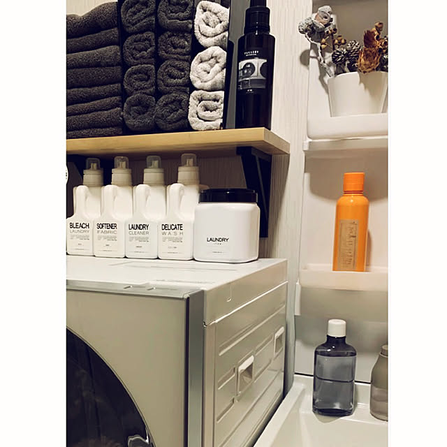YOOOKOの山崎実業-tower タワー(山崎実業) 連結タオル収納ラック タワー 2個組 TOWEL STORAGE RACK フェイスタオル収納 バスタオル収納 整理棚 仕切棚 収納棚の家具・インテリア写真