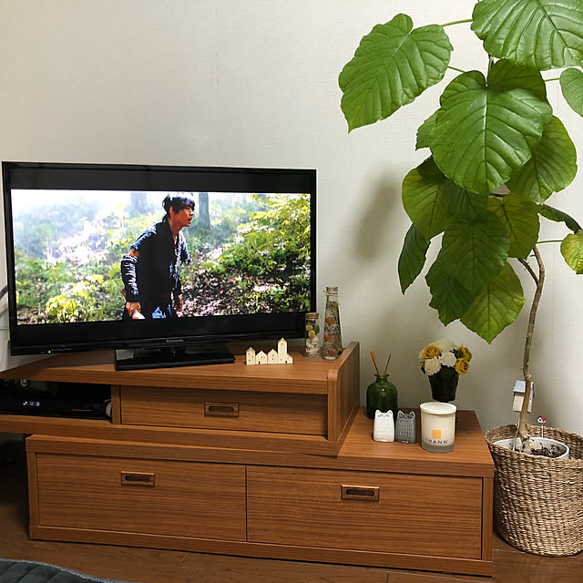 masamiのarne-テレビ台 ローボード 完成品 コーナー 伸縮 テレビボード ホワイト 白 脚付き 低い 一人暮らし コーナーテレビ台 伸縮テレビ台 日本製 リビングボード 引き出し L字 リビング収納 北欧 おしゃれ 木製 収納 40インチ 120cm 150cm 180cm サイドボード 奥行40 高さ40 T-003 ☆の家具・インテリア写真