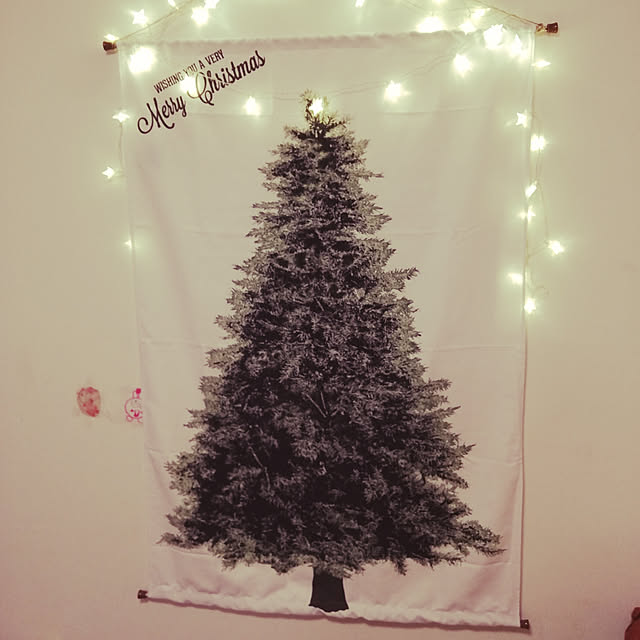 yu-nの-クリスマスツリー タペストリー クリスマス タペストリー ジュエリーライト 飾り 壁掛け ツリー 北欧 LED電球 フェアリーライト おしゃれ クリスマス オーナメント イルミネーション タペストリー 壁 ハロウィン Branche(R) ブランシェ　柊の家具・インテリア写真