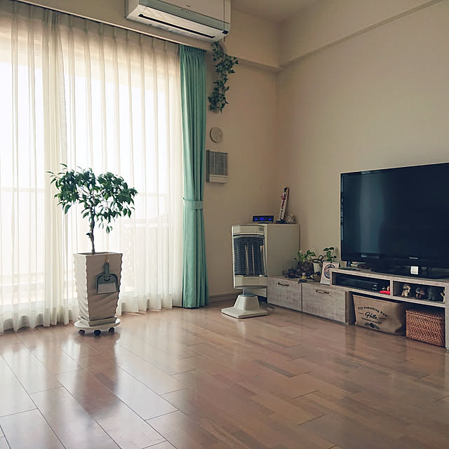 higupyonnの-【送料無料】 日本製 完成品 伸縮 テレビ台 エポカ 幅104cm〜180cm 左右変換 ウォールナット テレビボード ローボード テレビ台 コーナー ロー 国産 大川家具 木製 アンティーク レトロ 32型 北欧の家具・インテリア写真